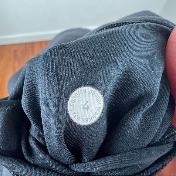 Lululemon x Barry’s Cadence Crusher Tight Leggings Size 4 ExcellentCondition b29 - Picture 12 of 12